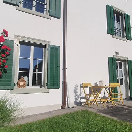 Dependance Ost إنترلاكن